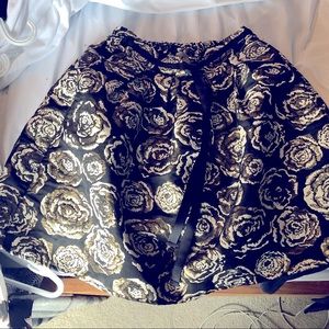 Floral gold&silver shirt, tie waist